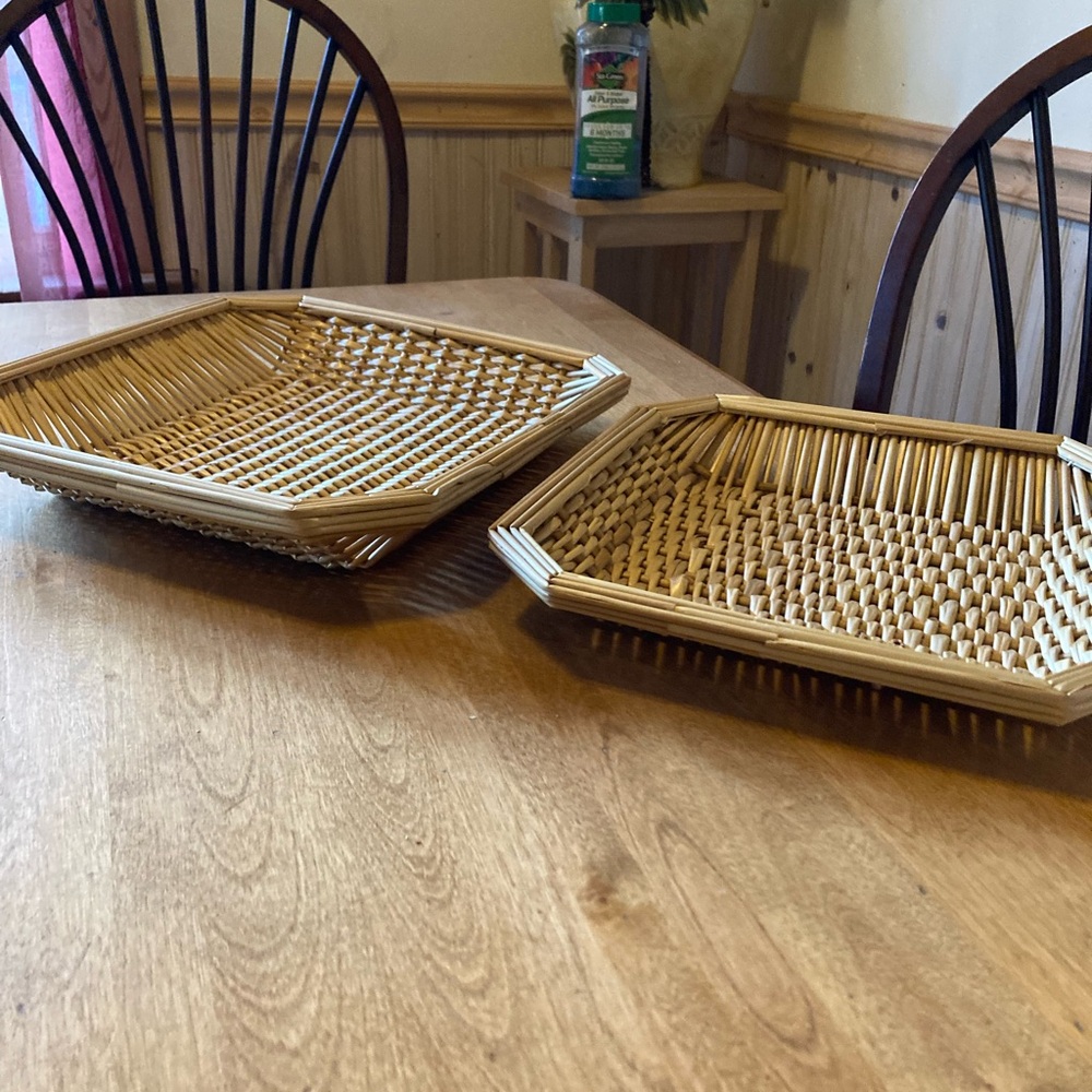 Set of two wicker nesting food trays - Picture 2 of 5